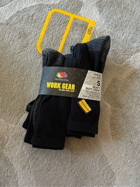 Fruit of the Loom Men’s Black Work Gear Heavy Duty Crew Socks - Pack of 5